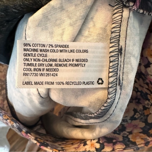 Wild Fable Floral Skirt, Size 8 - Picture 6 of 6